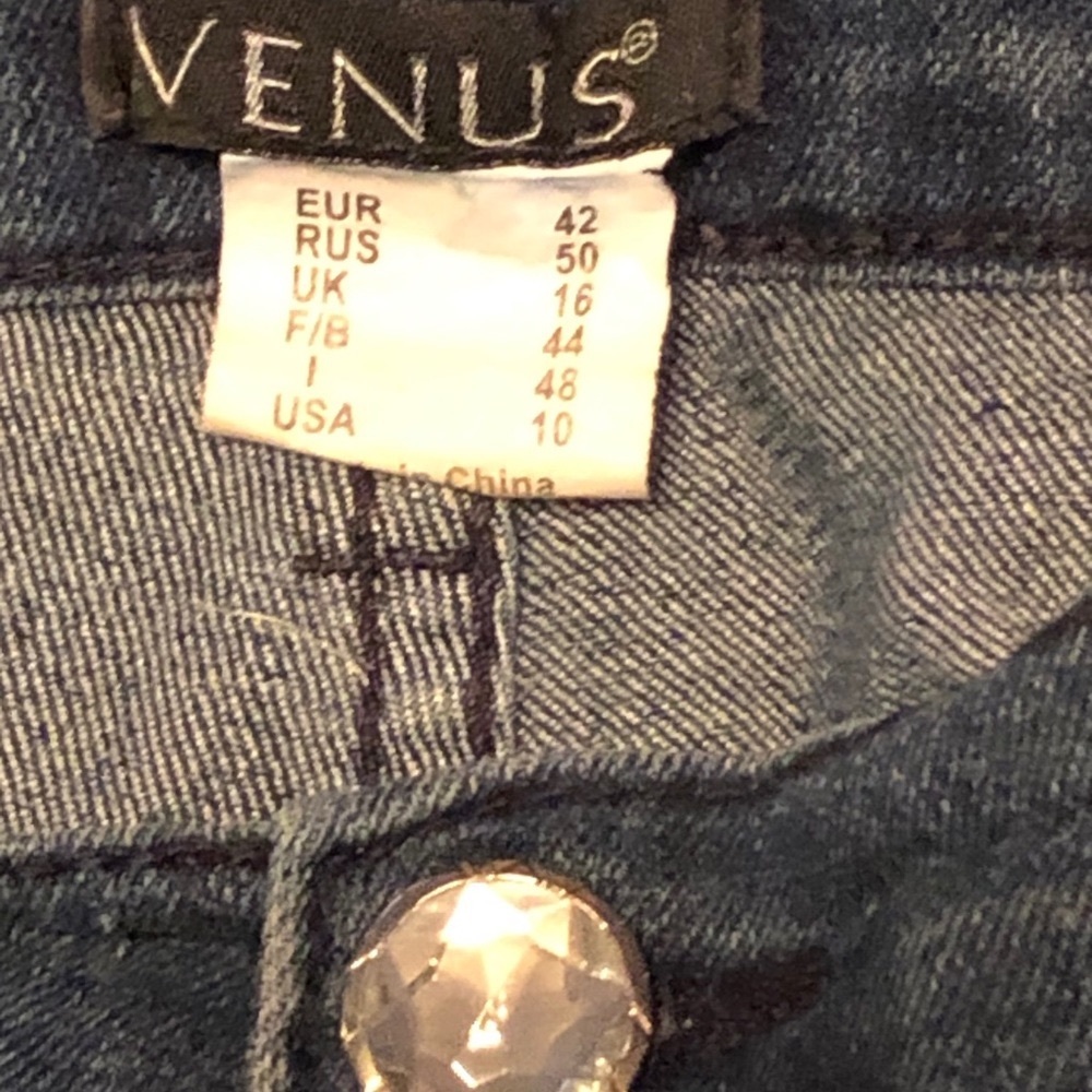 Pair of Cropped Venus Jean